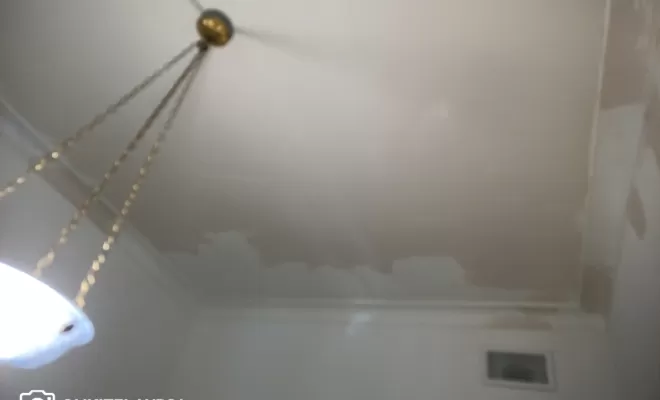 Rénovation des moulures d'un plafond dans d'une maison ancienne à Alès, Bagnols-sur-Cèze, AMS Services Agencement