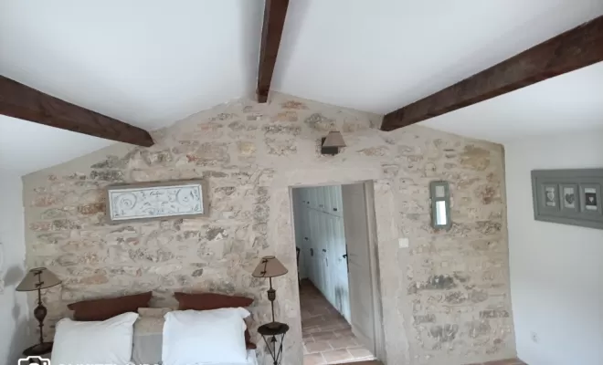 Rénovation mur et plafond maison du 16ᵉ siècle à Le Garn, Bagnols-sur-Cèze, AMS Services Agencement