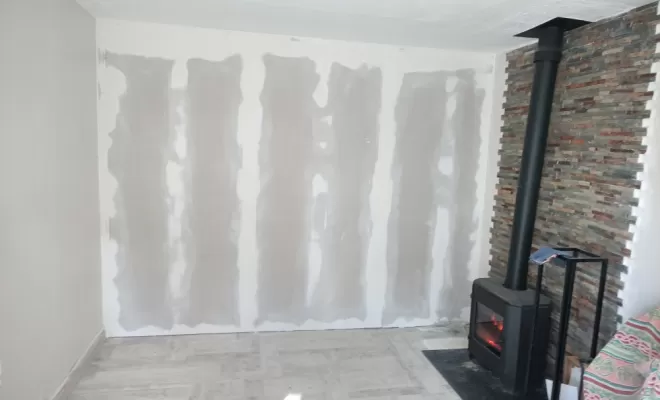 Réalisation d'une cloison de séparation à Bagnols-sur-Cèze, Bagnols-sur-Cèze, AMS Services Agencement
